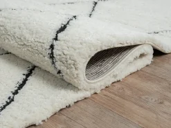 the carpet Alfombra Bahar Shaggy moderna patrón rombos, negro , 140 x 200 cm Blanco Clearance