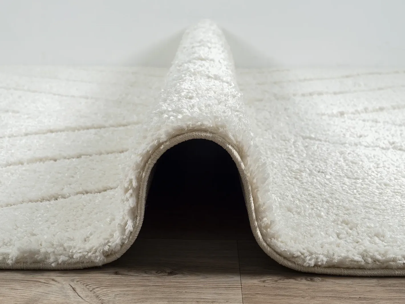 the carpet Alfombra Bahar Shaggy patrón triángulos, , 160 cm redonda Crema Best