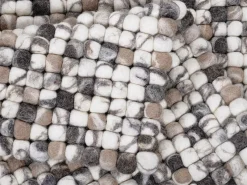 Sale Alfombra de bolas de fieltro hecha a mano 40x60 cm Naturaleza Multi Felty 2.2 Color natural claro