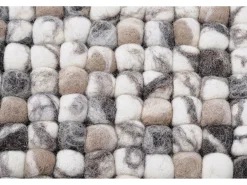 Hot Alfombra de bolas de fieltro hecha a mano 90x160 cm Naturaleza Multi Felty 2.2 Color natural claro