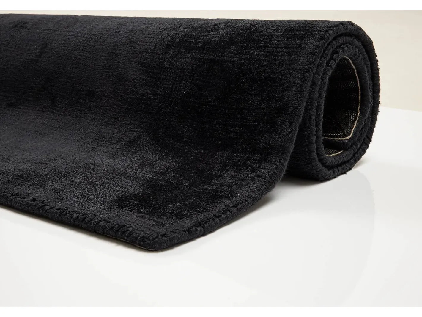 Alfombra de viscosa tejida a mano 190x290 cm Shine Negro Best