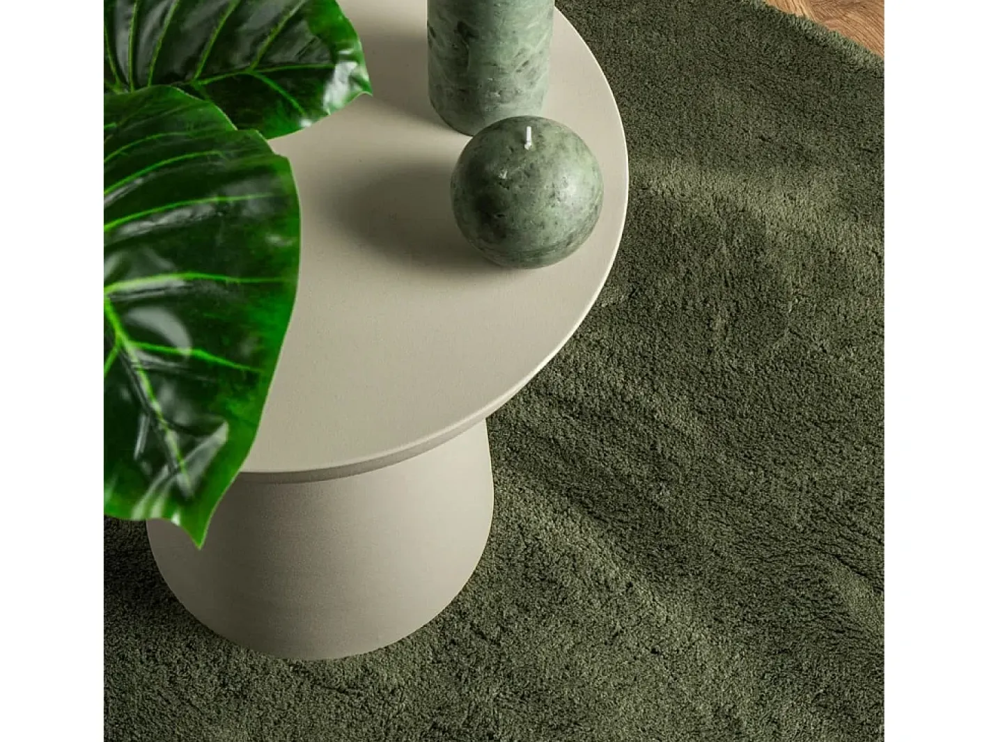 Alfombra HUARTE de pelo corto suave y lavable, bosque, Ø 100 cm Verde Sale
