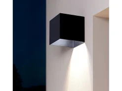 Ledkia Aplique de Pared Exterior Solar LED 2W con Detector de Movimiento Radar Eros 6000K Blanco Frío Negro Best