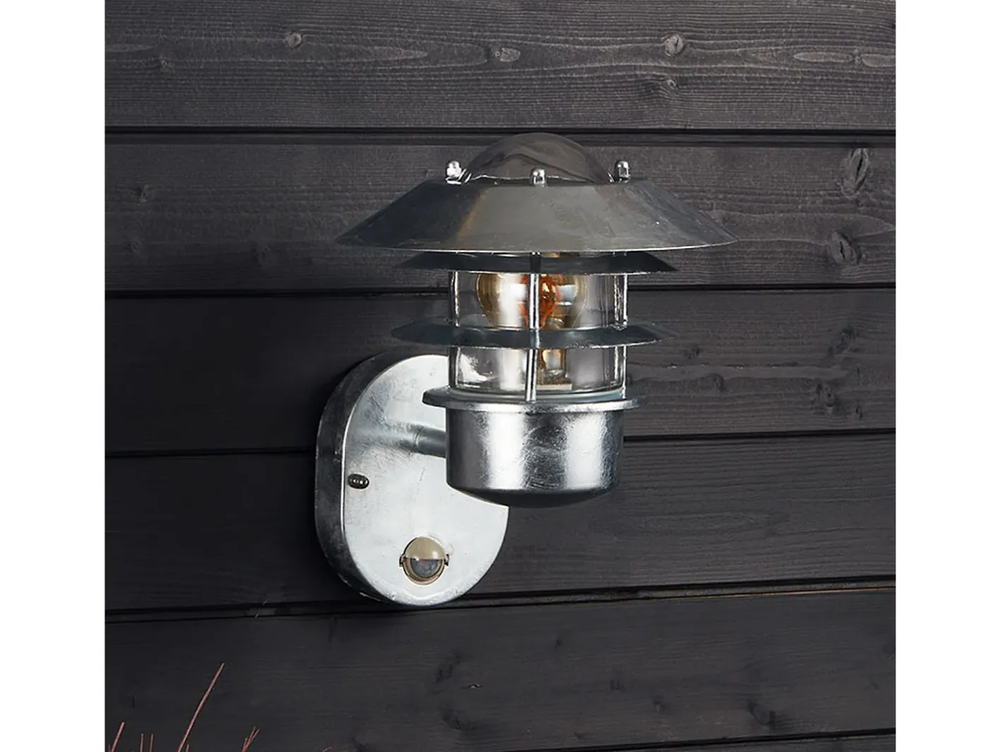 Ledkia Aplique Para Pared-Aplique de Pared Exterior de Acero Galvanizado Stage con sensor PIR Plateado