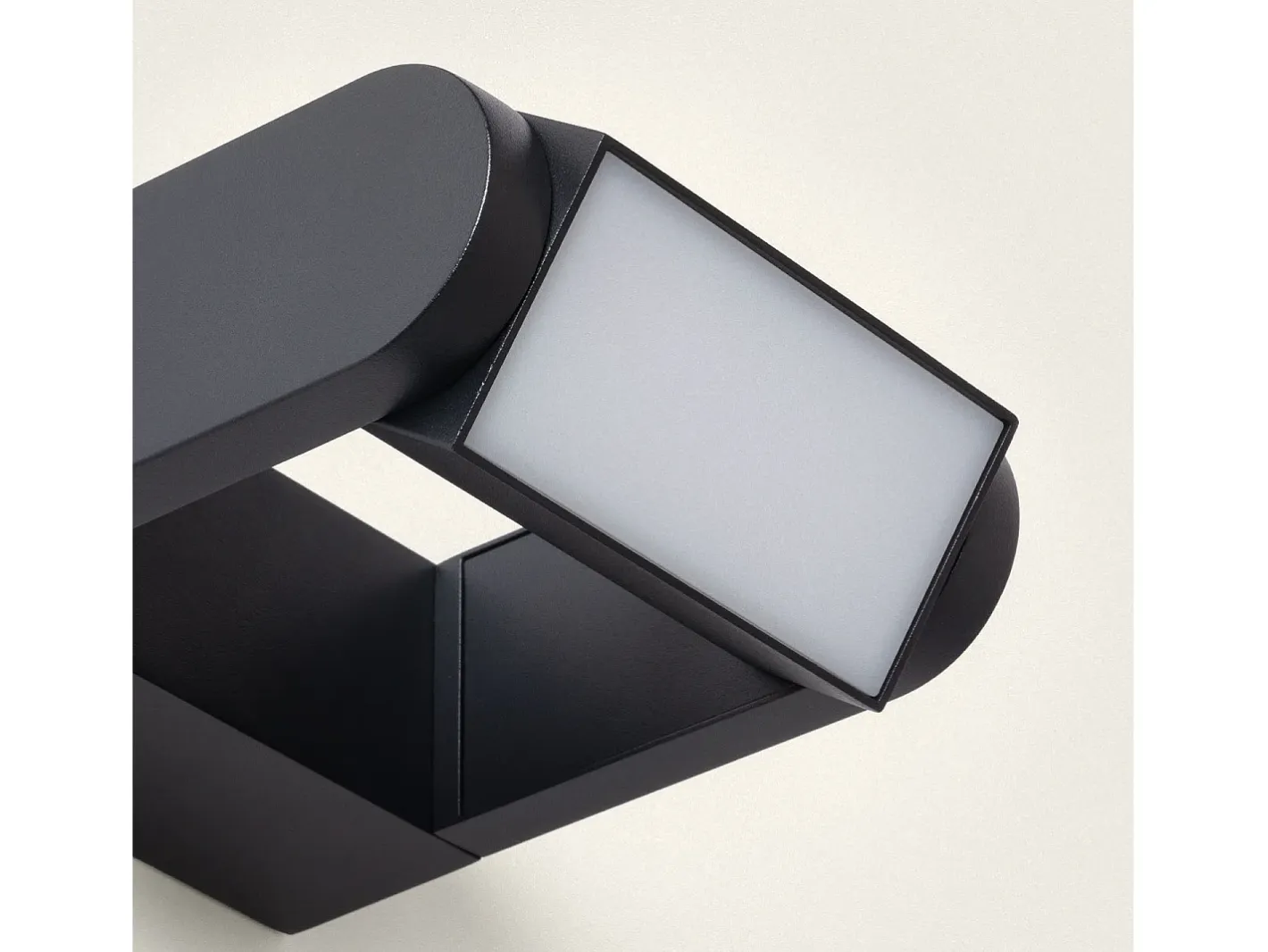 Ledkia Aplique de Pared LED 6W de Aluminio Byum Negro Clearance