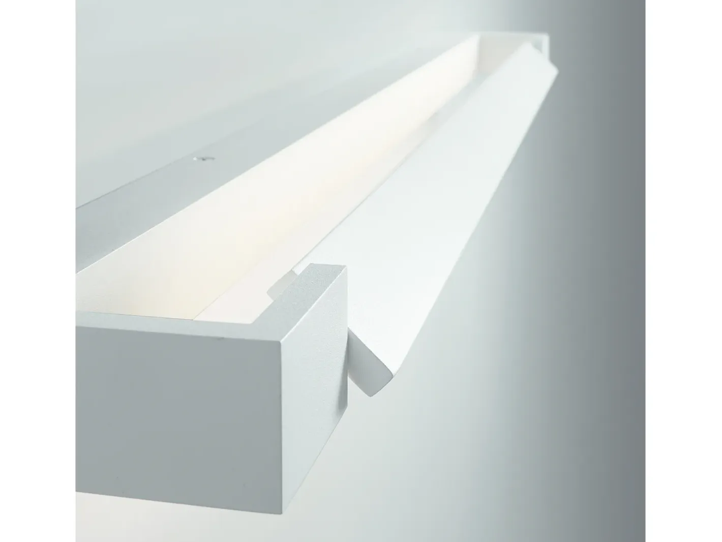 Aplique de pared TILT estilo moderno - L.90 cm- LED SMD 30W - 3745 lm y 4K 270 grados - aluminio y - IP44 Negro