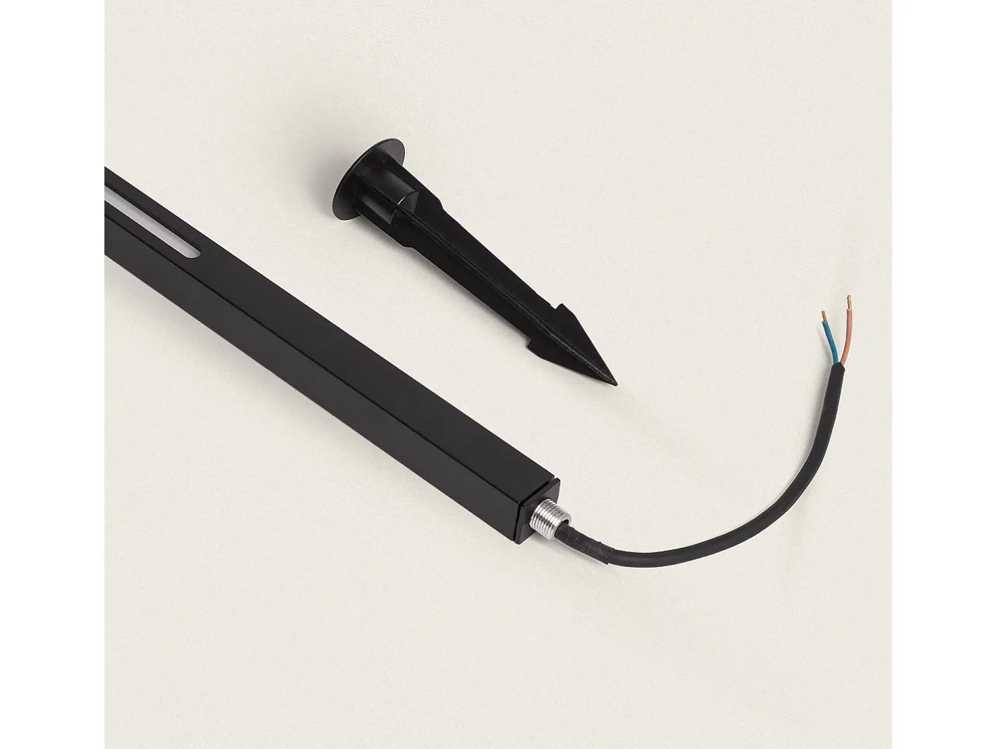 Discount Ledkia Baliza Exterior LED 12-24W 80-160 cm con Pincho Calax 1000 mm Negro