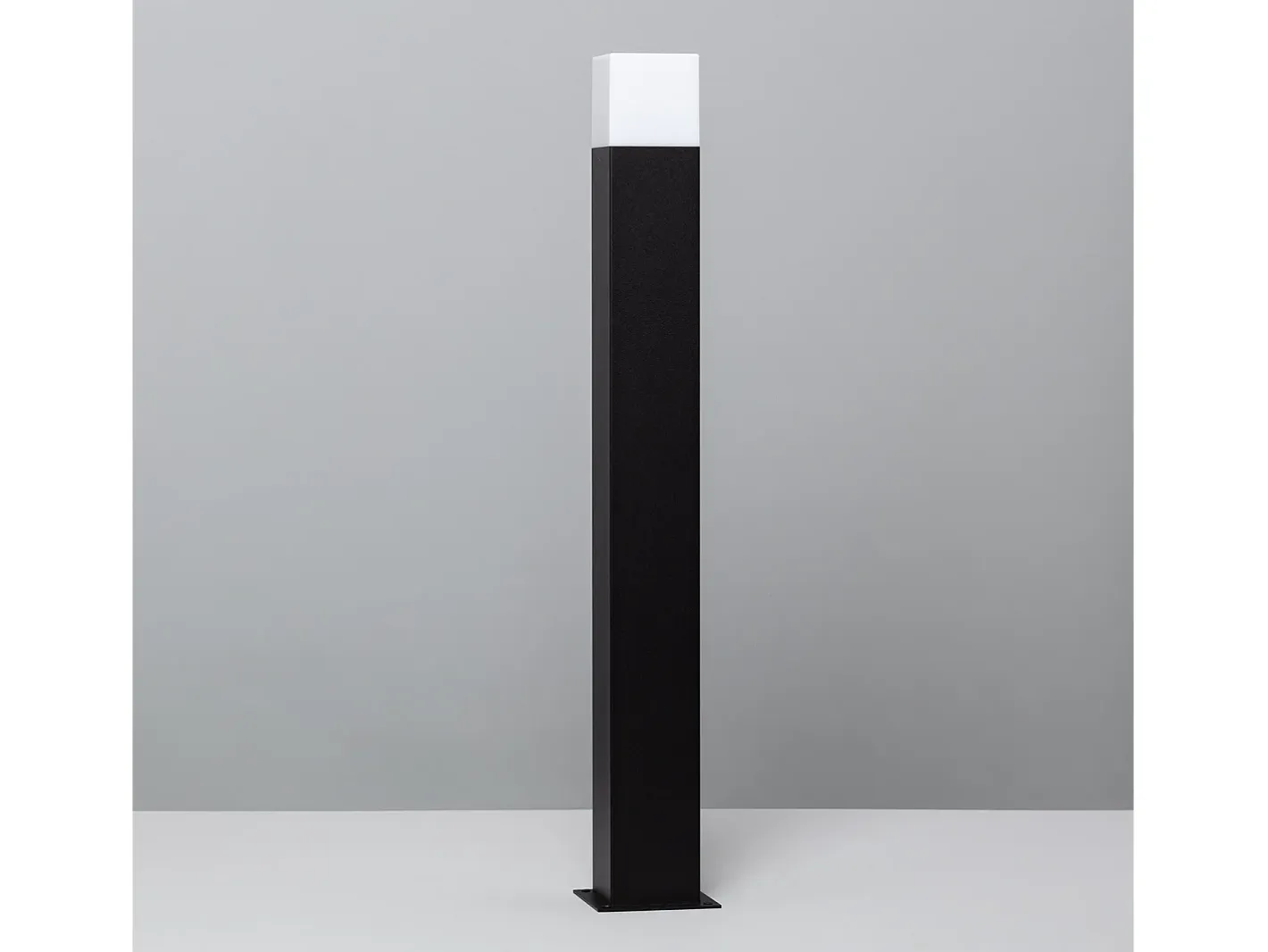 Ledkia Iluminación Exterior-Baliza Exterior Superficie Pie 74cm Augusta Negra Negro