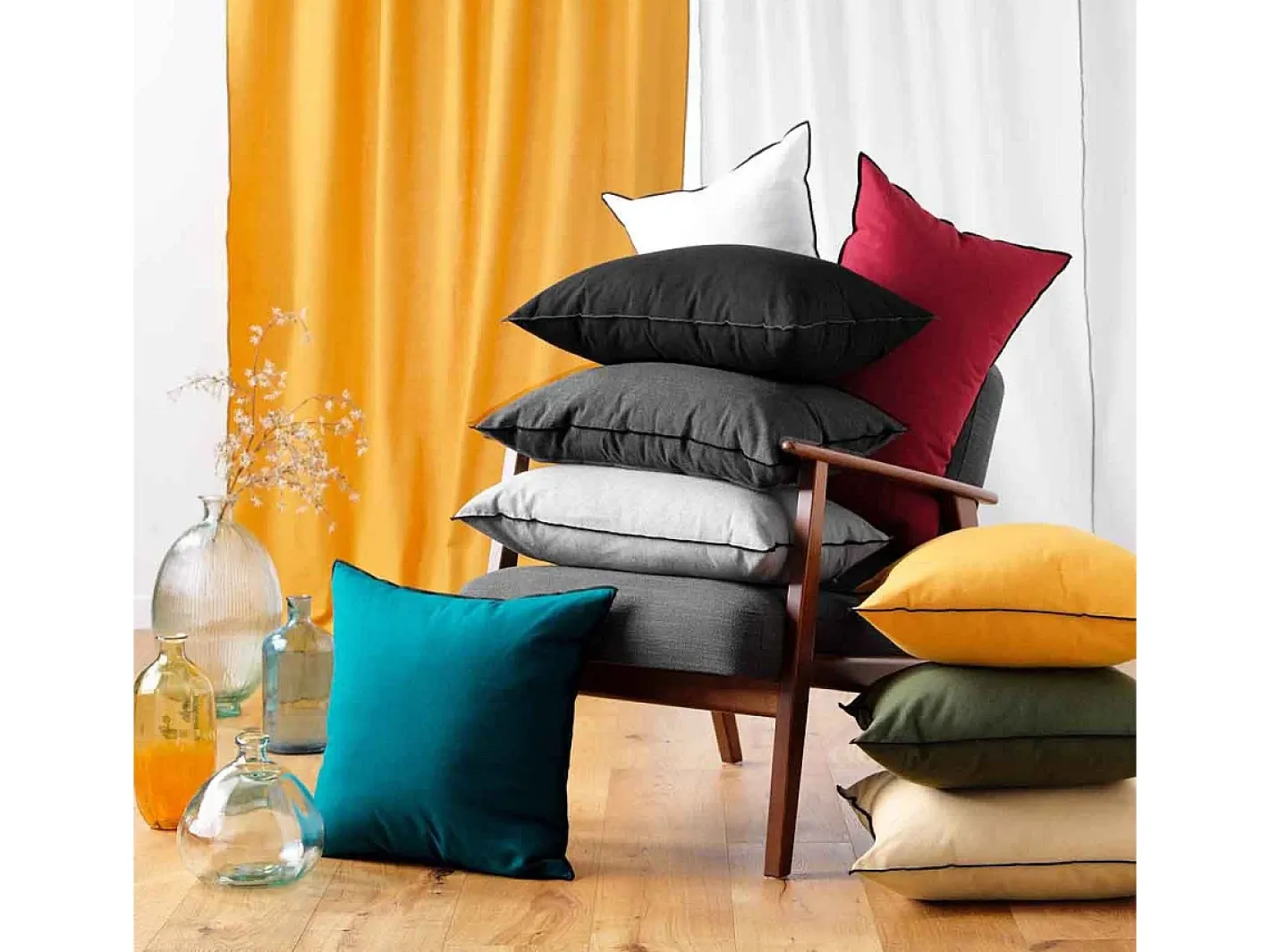 Best Douceur d'intérieur Cojín con overlock de algodón reciclado Rojo
