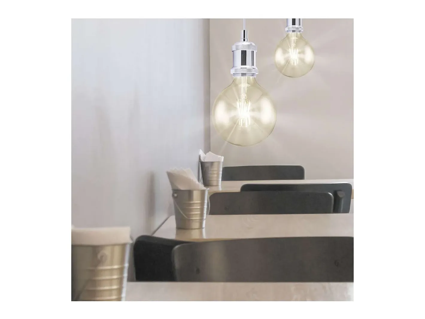 Outlet Colgante modelo Eduardo acabado cromo 14 cm(alto) 10 cm(ancho)10 cm(fondo Gris
