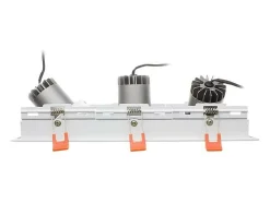 Ledkia Iluminación Exterior-Foco Downlight LED 3x10W CREE-COB Direccionable Madison (UGR 19) Corte 295x110 mm 5000K Blanco Frío Transparente
