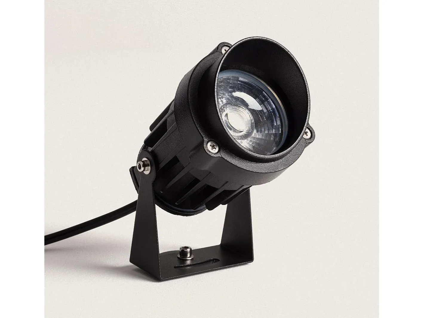 Ledkia Iluminación Exterior-Foco Exterior LED RGB 15W con Pincho Vetusta RGB Negro