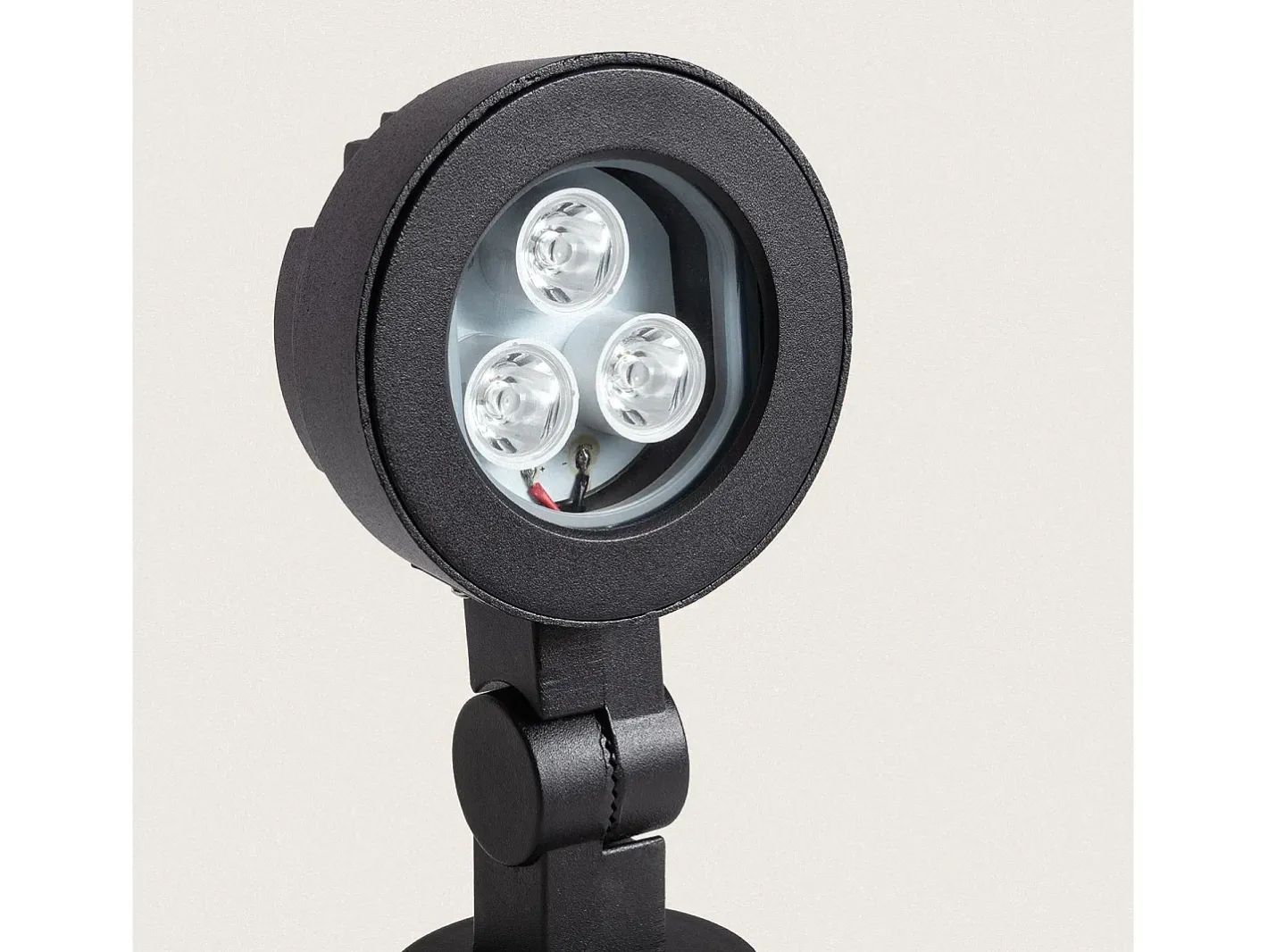 Ledkia Iluminación Exterior-Foco Exterior LED 3W con Pincho Argo 3000K Blanco Cálido Negro