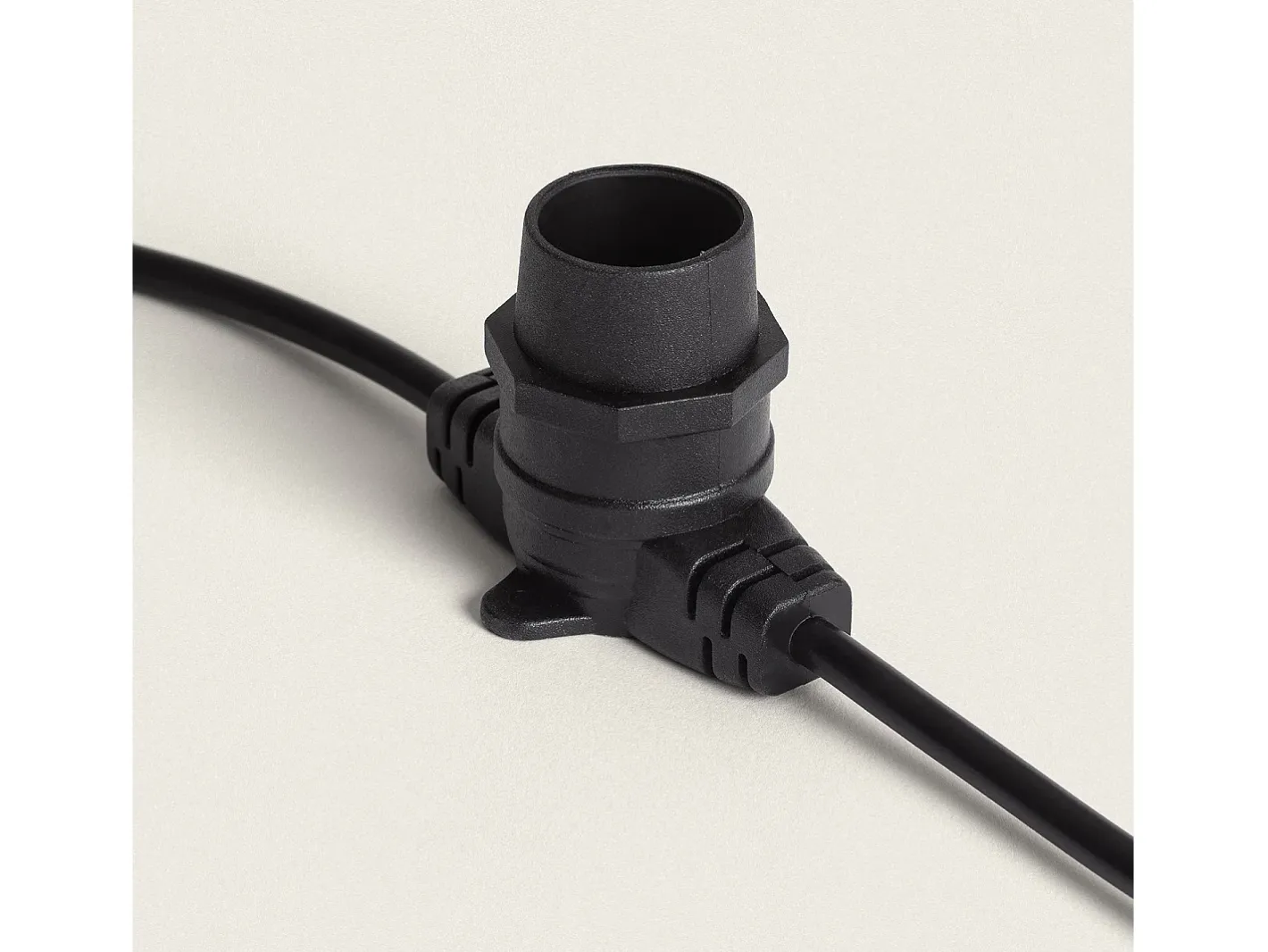 Ledkia Guirnalda Luces Exterior con 10 Portalámparas B22 10m IP44 Negro Clearance