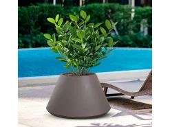 Jarrón-Jarrón redondo cónico de resina Stromboli Dove Grey para plantas de interior y exterior, diámetro 60 x 35 h Marru00f3n