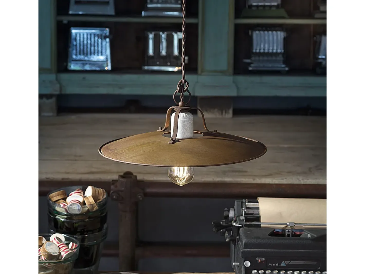 Ferroluce Lampadario Vintage Grunge Ferro E Ceramica Craquele' 1 Luce E27 30Cm Marru00f3n chocolate Clearance