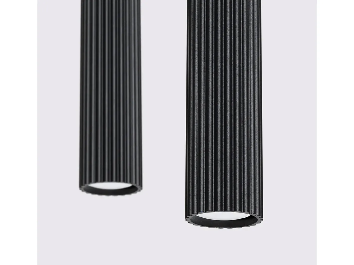 Best Sollux Lighting Lámpara colgante Gloow minimalista de aluminio - 2 fuentes luminosas 4000K - L.30 x A.90 cm - Negro