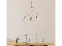 Lámpara Suspendida-Lámpara de araña Alice en hierro lacado con decoración. Difusores de oro antiguo y cristal d. 14 alabastro blanco 3 luces 106 Ø50 Marfil