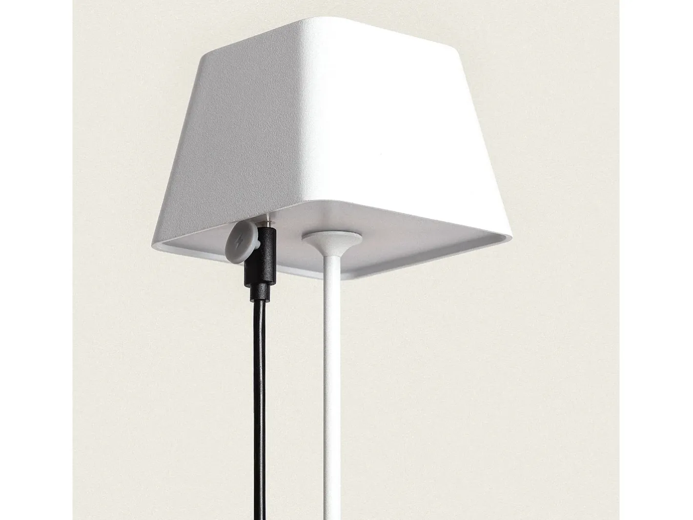 Sale Ledkia Lámpara de Mesa LED Portátil para Exterior Aluminio con Batería Recargable Willy Blanco