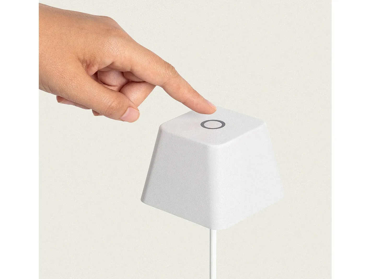 Sale Ledkia Lámpara de Mesa LED Portátil para Exterior Aluminio con Batería Recargable Willy Blanco