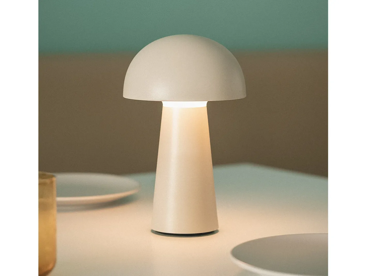 Ledkia Lámpara de Mesa LED Portátil Exterior con Batería USB Recargable Uyanga Beige Clearance