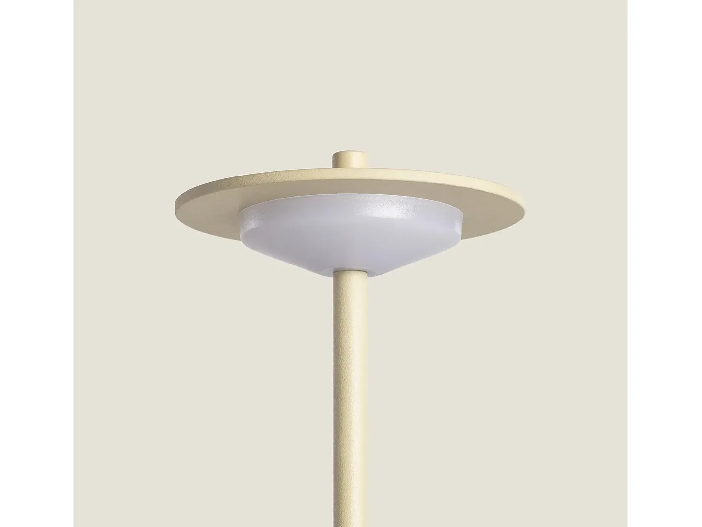Ledkia Lámpara de Mesa LED Portátil para Exterior Metal con Batería Recargable Estepona Beige Outlet