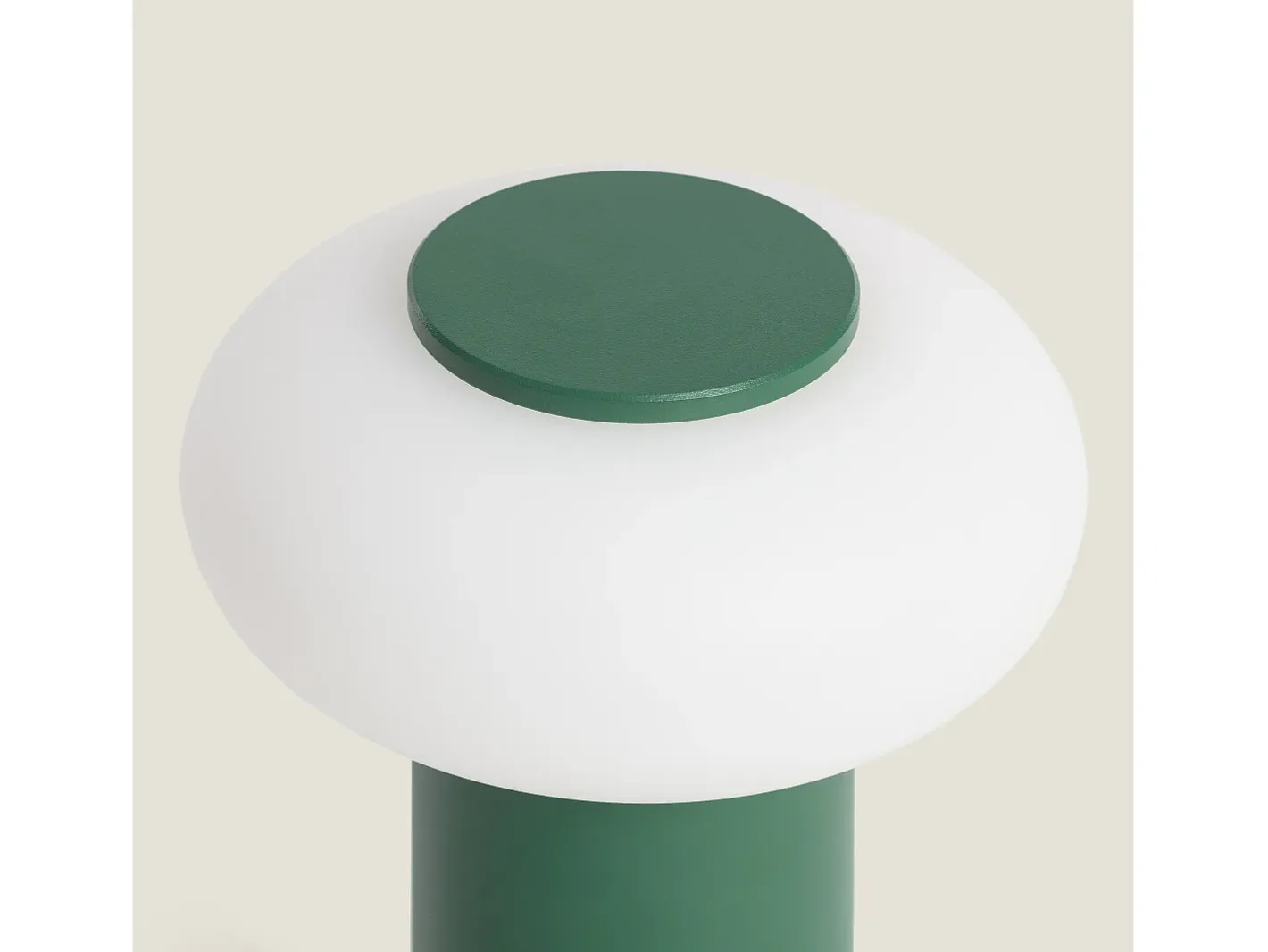 Ledkia Lámpara de Mesa LED Portátil para Exterior Metal con Batería Recargable Katse Verde Clearance