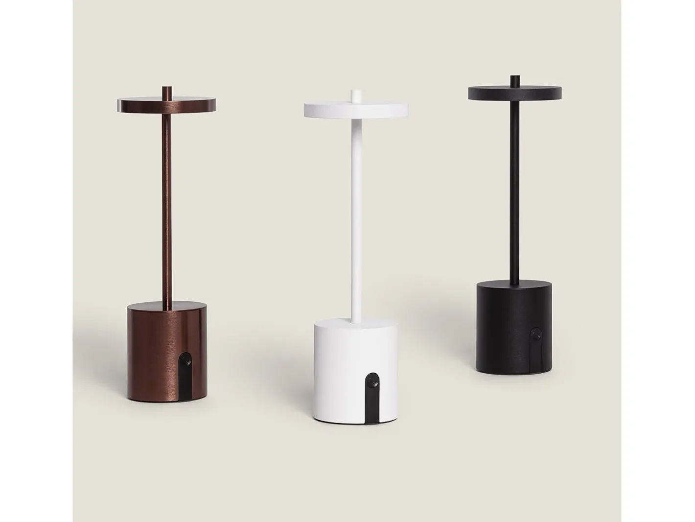 Ledkia Lámpara de Mesa LED Portátil para Exterior Metal con Batería Recargable Jawania Bronce Hot