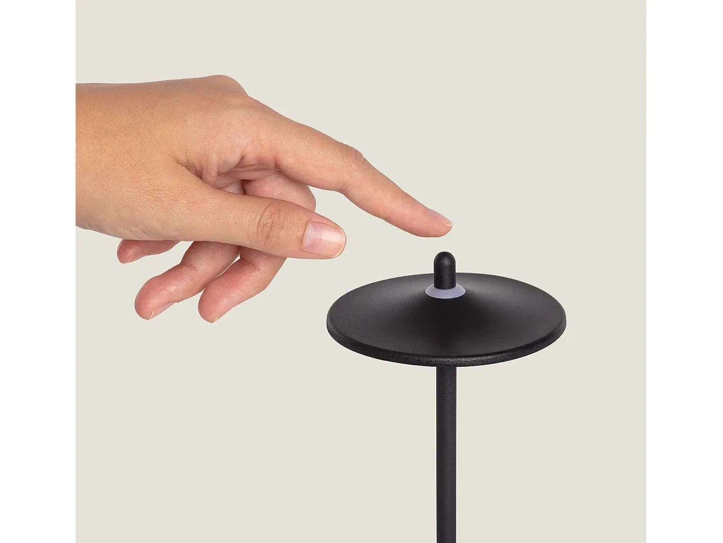 Ledkia Lámpara De Mesa-Lámpara de Mesa LED Portátil para Exterior Metal con Batería Recargable Milevani Negro