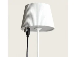 Ledkia Lámpara de Mesa LED Portátil para Exterior Aluminio con Batería Recargable Willox Blanco Hot