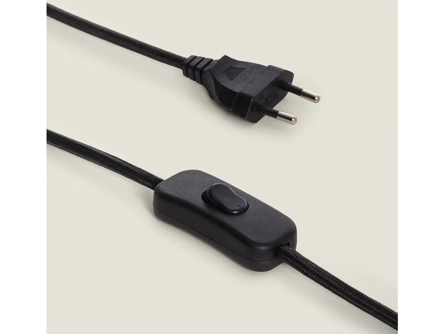 Hot Ledkia Lámpara de Mesa Metal Bradwall Negro