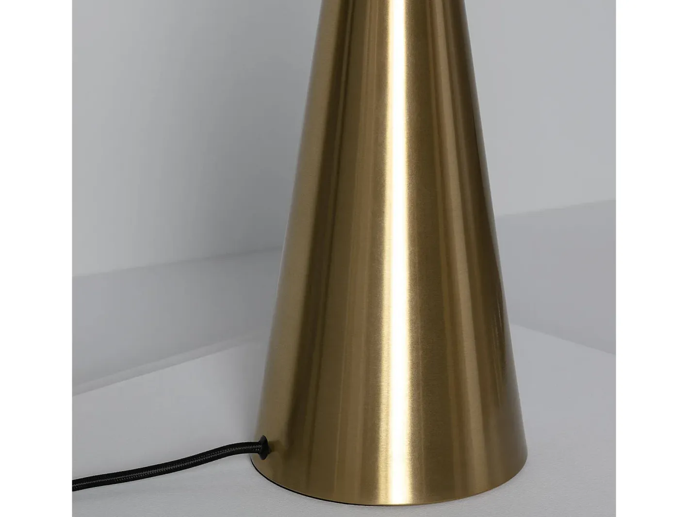 Ledkia Lámpara de Mesa Metal y Cristal Hipias Dorado