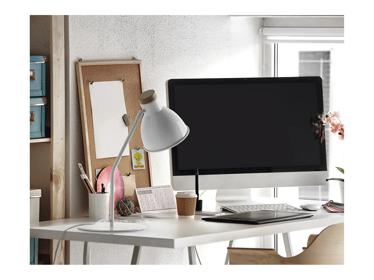 New Lámpara de mesa VALAN estilo clásico y moderno - Alt. 35 cm - E27 60W - IP20 - 350º - base carga - cable 1,5 metros - on&off - acero y madera - Blanco