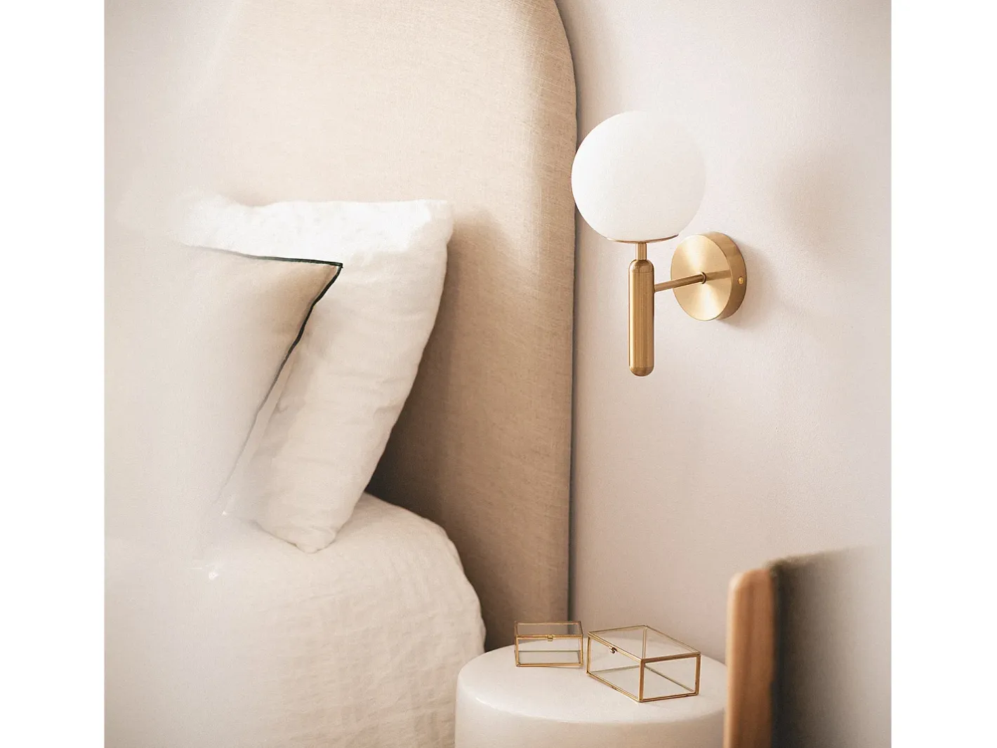 Ledkia Aplique Para Pared-Lámpara de Pared Metal y Cristal Oto Dorado