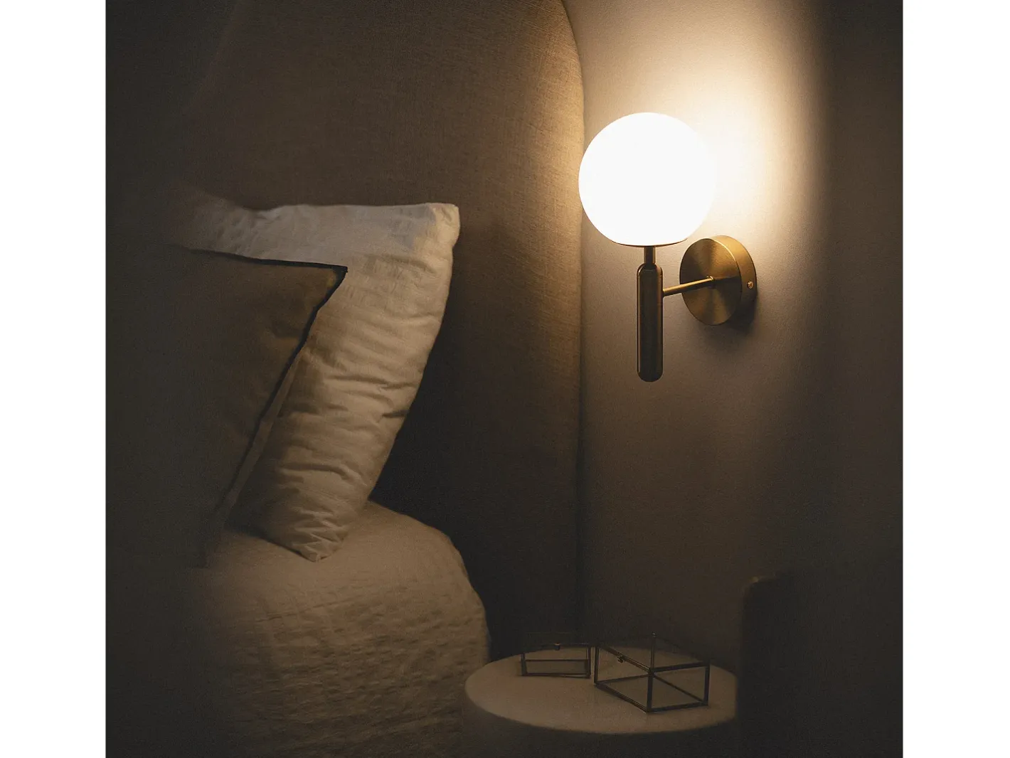 Ledkia Aplique Para Pared-Lámpara de Pared Metal y Cristal Oto Dorado