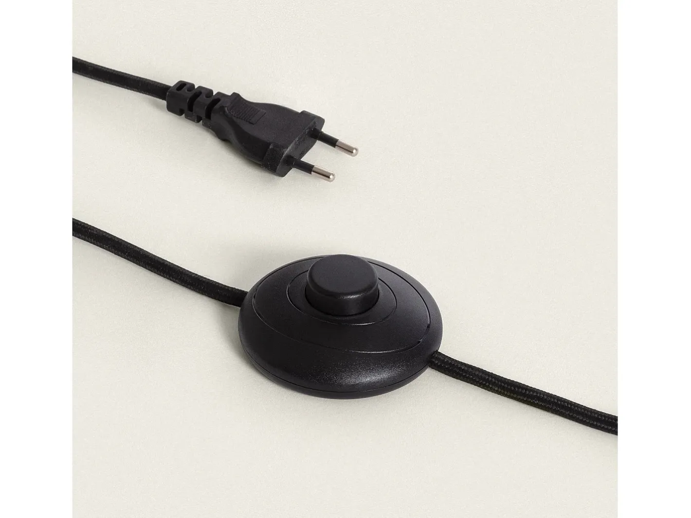 Ledkia Lámpara de Pie LED 8W Metal Elise Negro Outlet