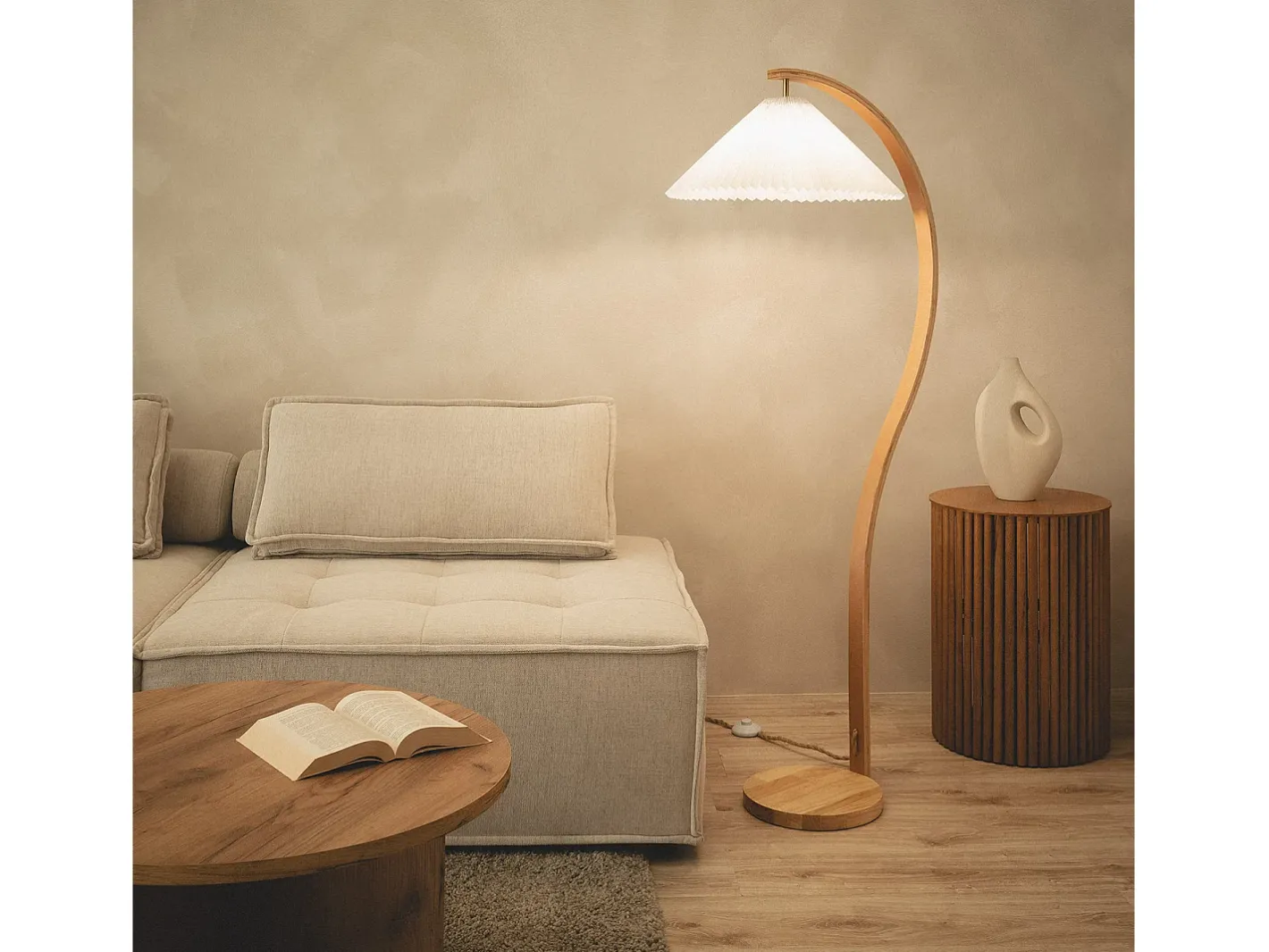 Hot Ledkia Lámpara de Pie Madera Luanda Naranja