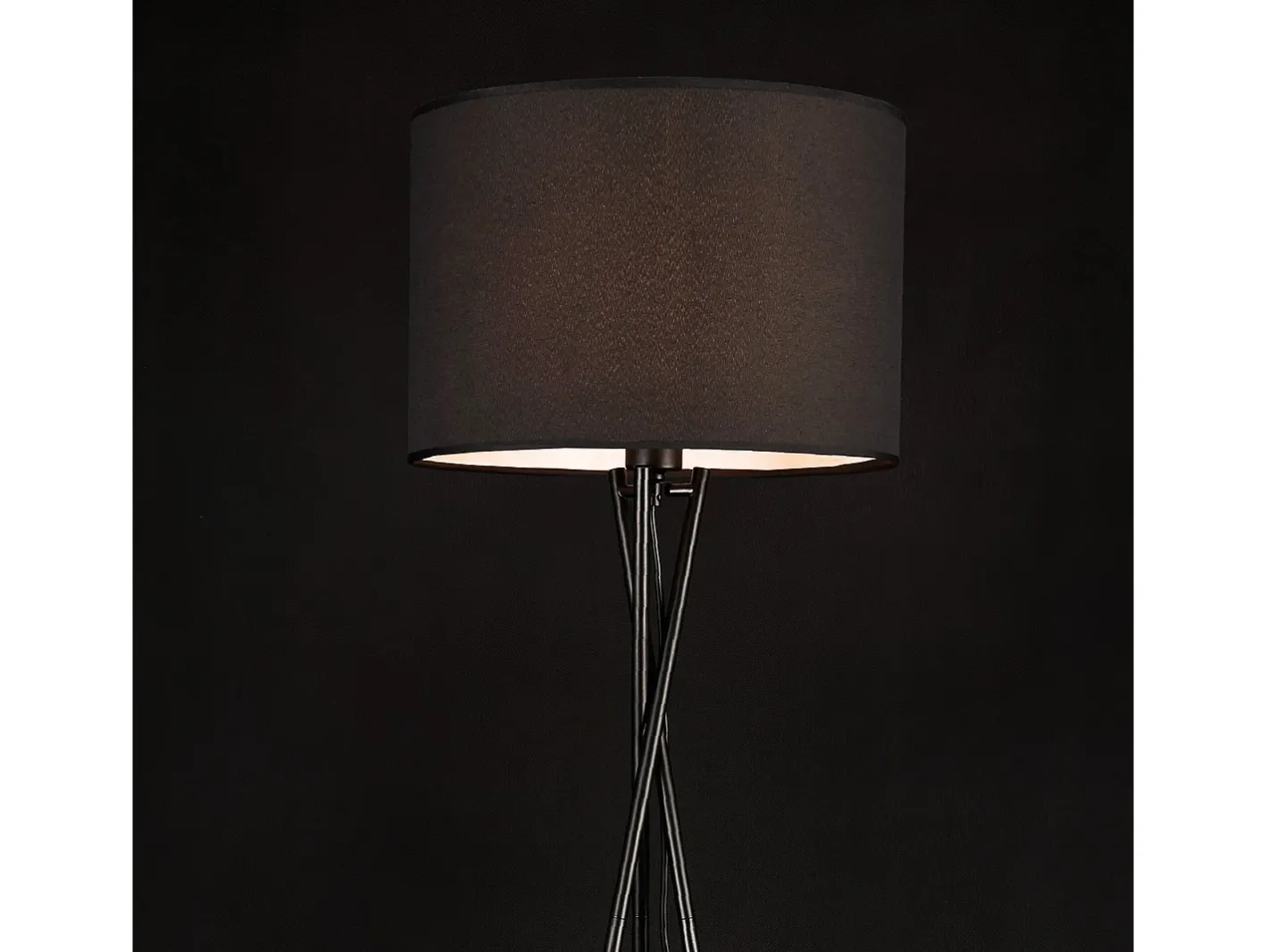 Helloshop26 Lámpara De Pie-Lámpara de pie moderna con trípode lámpara de pie de diseño casquillo E27 metal y tela 154 cm de alto color 03_0005255 Negro