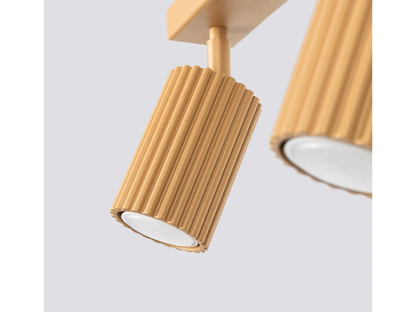 Sollux Lighting Plafón-Lámpara de techo Gloow minimalista de aluminio - 3 fuentes luminosas 3000K - L.45 x A.16,5 cm - Dorado