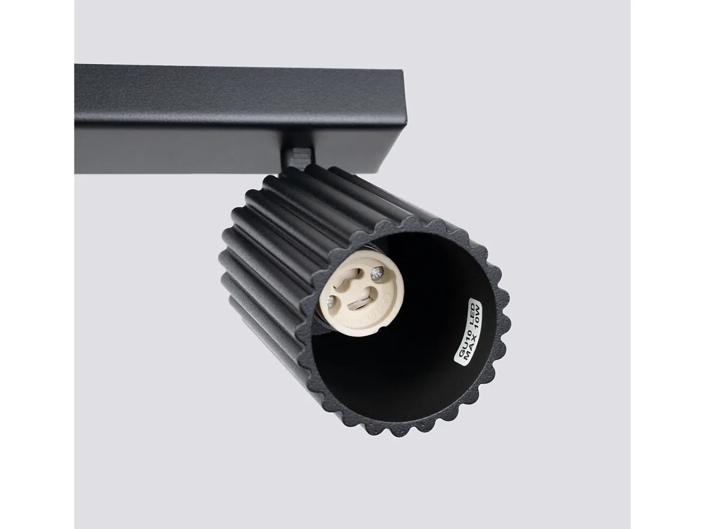 Sollux Lighting Plafón-Lámpara de techo Gloow minimalista de aluminio - 4 fuentes luminosas 3000K - L.81 x A.16,5 cm - Negro