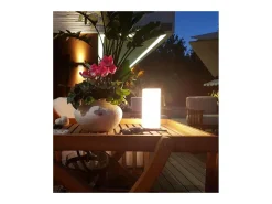 Lámpara LED portátil y regulable Converse con batería Li-Ion de 2,5w. Desde 2700K hasta 5000K. Blanco Online