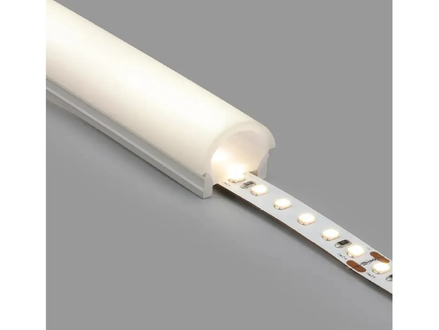 Ledkia Perfil Neón SFLEX 24x18 Superficie Semicircular Curva Vertical para Tira LED IP20 hasta 15 mm 5 m Blanco Clearance