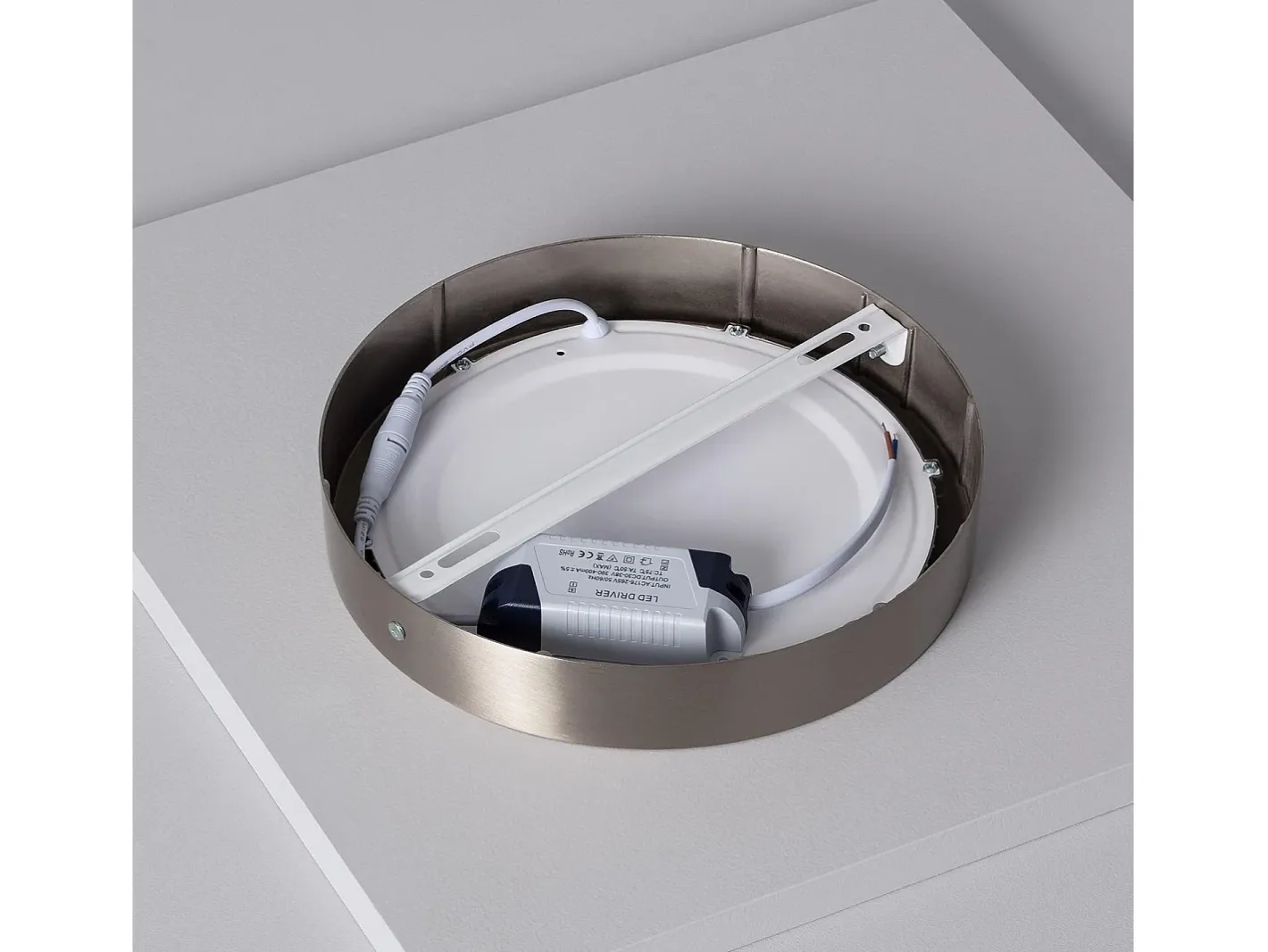Discount Ledkia Plafón LED 18W Circular Metal Ø225 mm Silver 6000K Blanco Frío Plateado