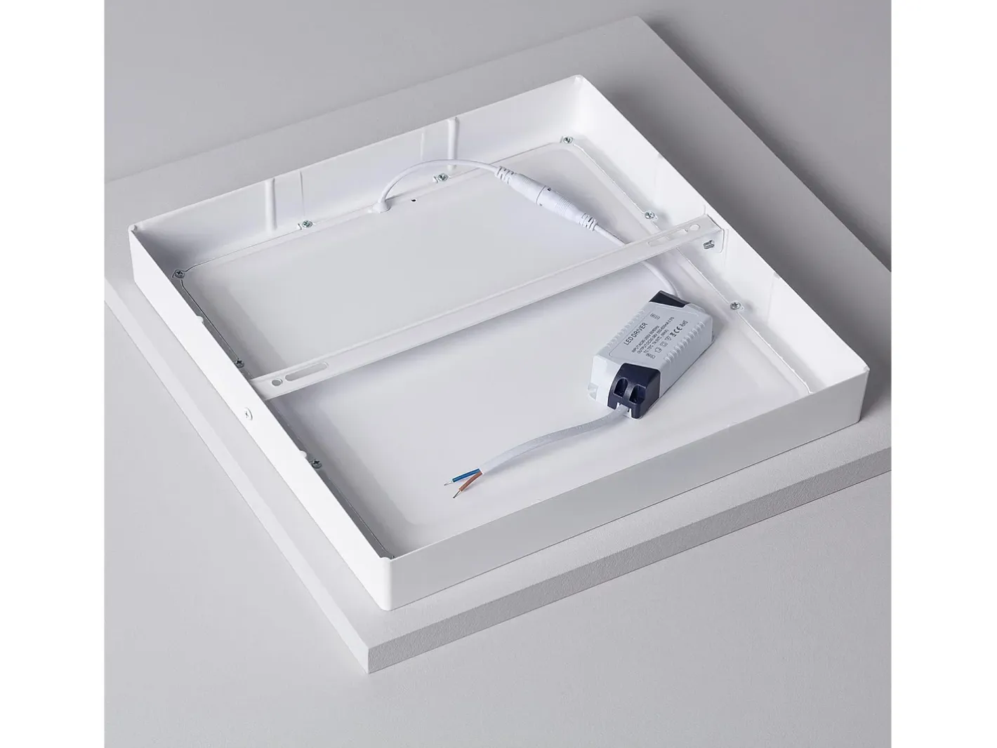 Ledkia Plafón LED 24W Cuadrado 301x301 mm 3000K Blanco Cálido Multicolor Outlet