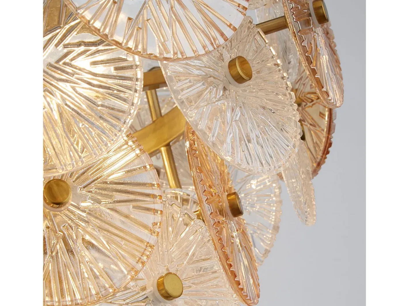 Lámpara Suspendida-Searchlight Wagon Wheel Colgante 5 Luces Ámbar Vidrio Bronce
