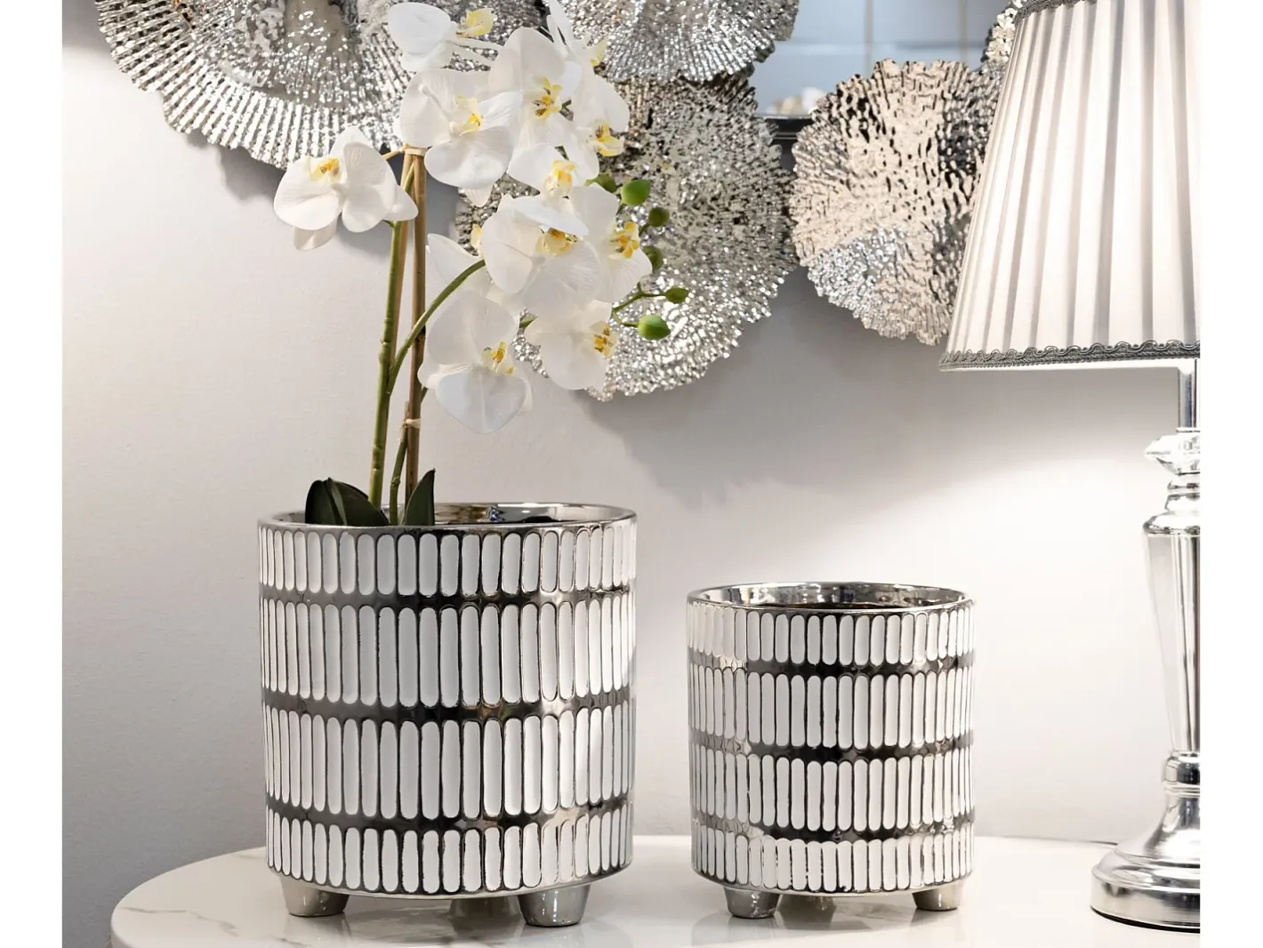 Hot Set de 2 jarrones de cerámica blanca con decoraciones en plata Ray Blanco